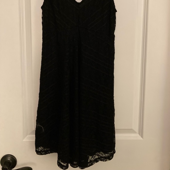 Little black dress! Fitted with lace overlay! - Picture 2 of 2